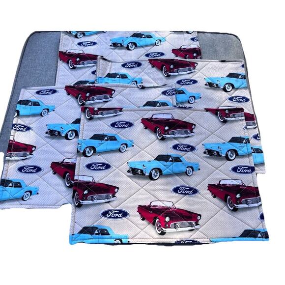 4 Vintage Ford Placemats Reversible Quilted T-Bird Thunderbird Fabric - Picture 2 of 5